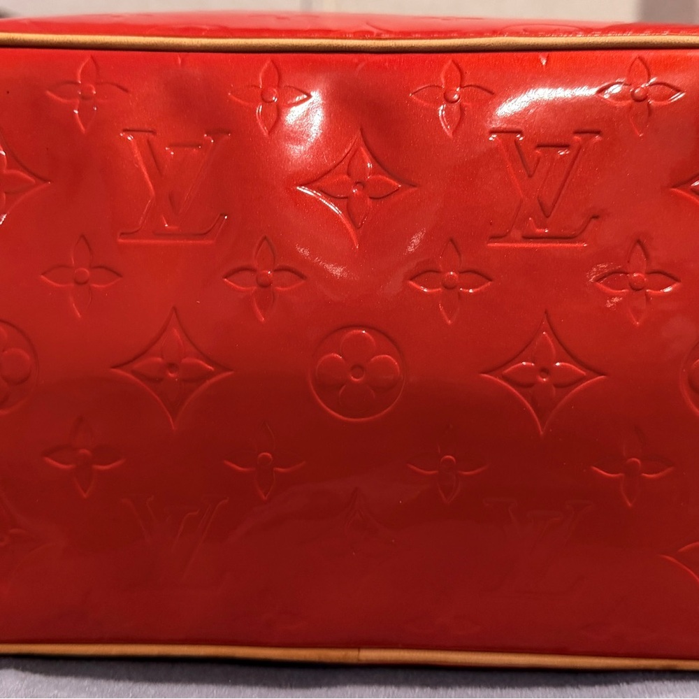 Louis Vuitton Vernis Large Tote Red Patent Monogram Rare Discontinued LV Bag - Picture 16 of 16